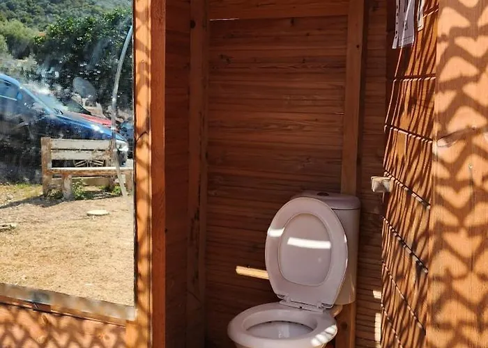 Kamp alanı Icampjal Camp And Bar Jal