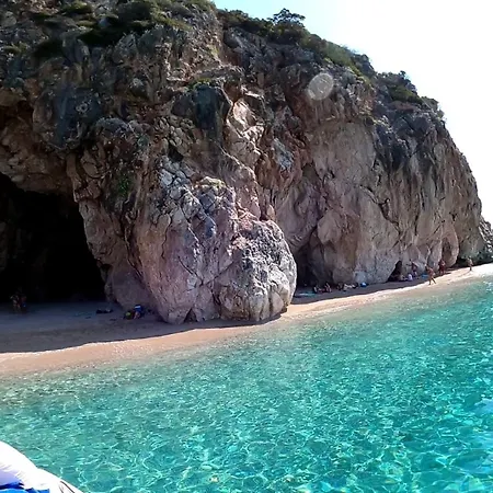 Icampjal Camp And Bar مكان تخييم