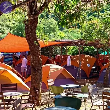 Icampjal Camp And Bar