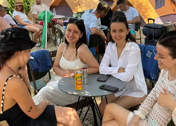 Campingplatz Icampjal Camp&bar *